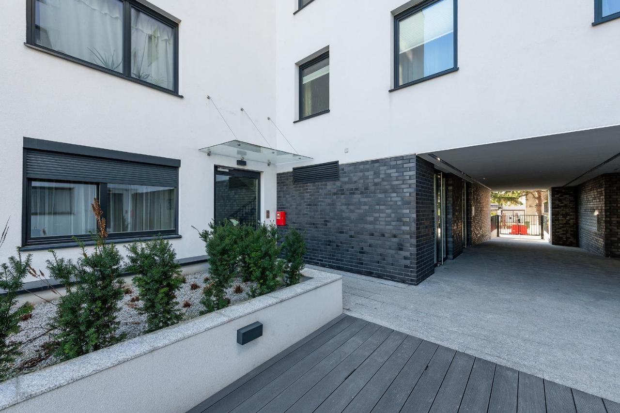 P&O Apartments Aleja Krakowska Varsó Kültér fotó