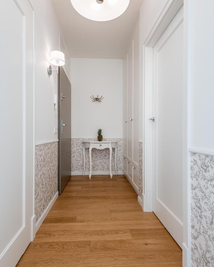 P&O Apartments Aleja Krakowska Varsó Kültér fotó