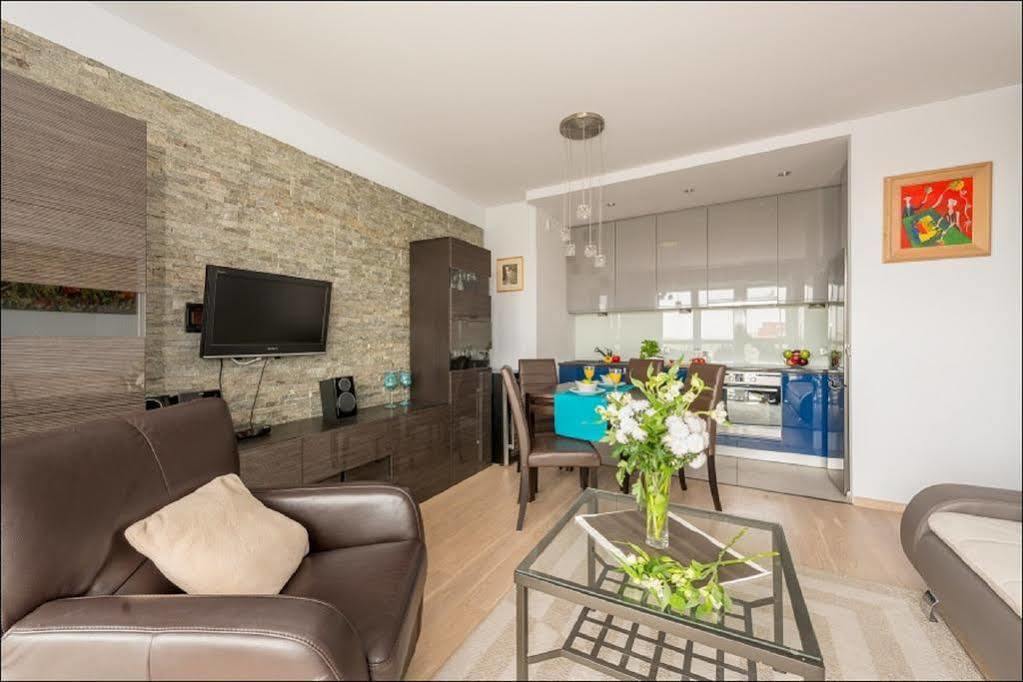 P&O Apartments Aleja Krakowska Varsó Kültér fotó